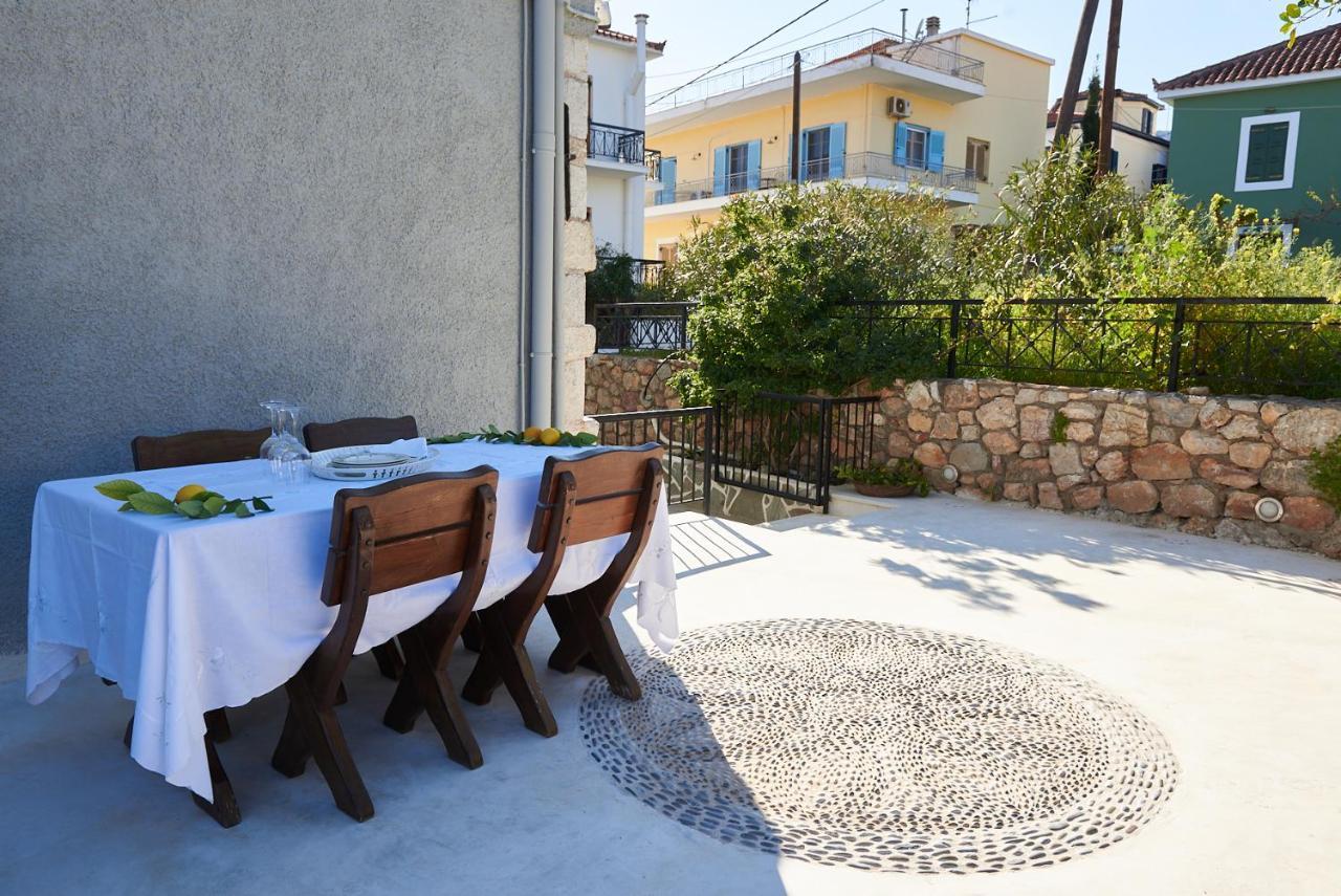 Galaxidaki 1857 Guesthouse Galaxídhion Zewnętrze zdjęcie